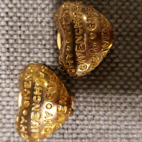 Givenchy gold tone heart earrings - Picture 3 of 4